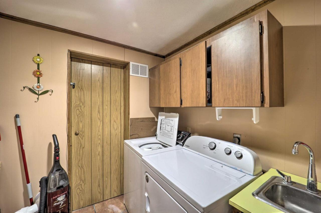 Beech Mountain Cabin Retreat With Hot Tub And Views! ภายนอก รูปภาพ